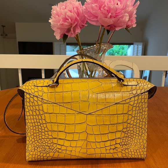 EUC J. Peterman Yellow Leather Croc Embossed Handbag - Picture 2 of 14